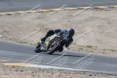 media/Oct-19-2024-CVMA (Sat) [[7df39c5a0d]]/Race 4-Formula Middleweight/